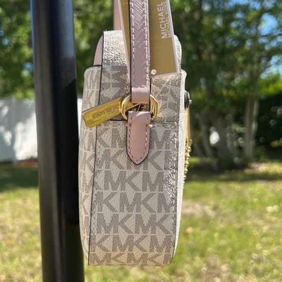New Michael Kors pink crossbody bag / shoulder bag - Picture 6 of 12
